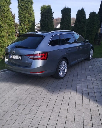 Skoda Superb cena 83500 przebieg: 183491, rok produkcji 2016 z Gubin małe 106